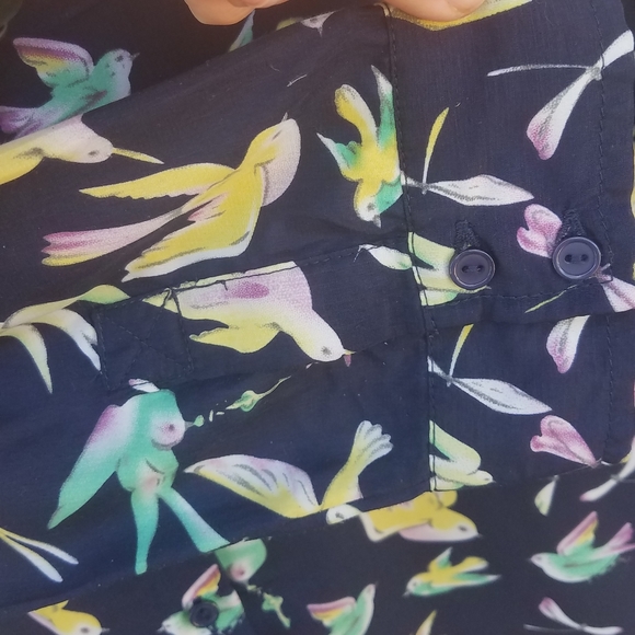 Catch my I medium bird button down - Picture 3 of 5
